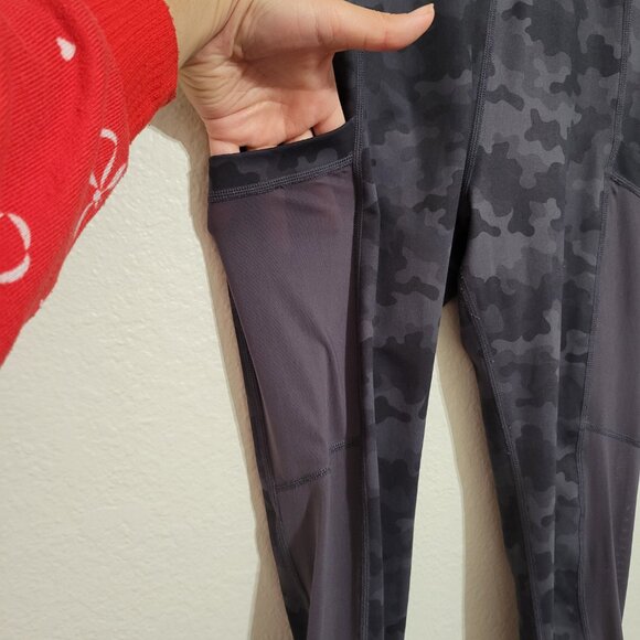 Zyia Charcoal Grey Camo Mesh Active Leggings Size Medium 6-8 - Picture 3 of 6